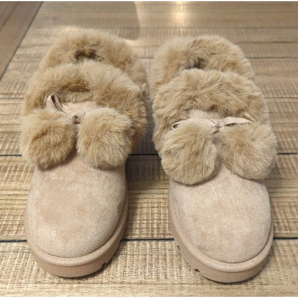 S6 Faux Fur Fuzzy Ball Lined Slip On Shoes Rouge Helium‎ Womens Sz 10